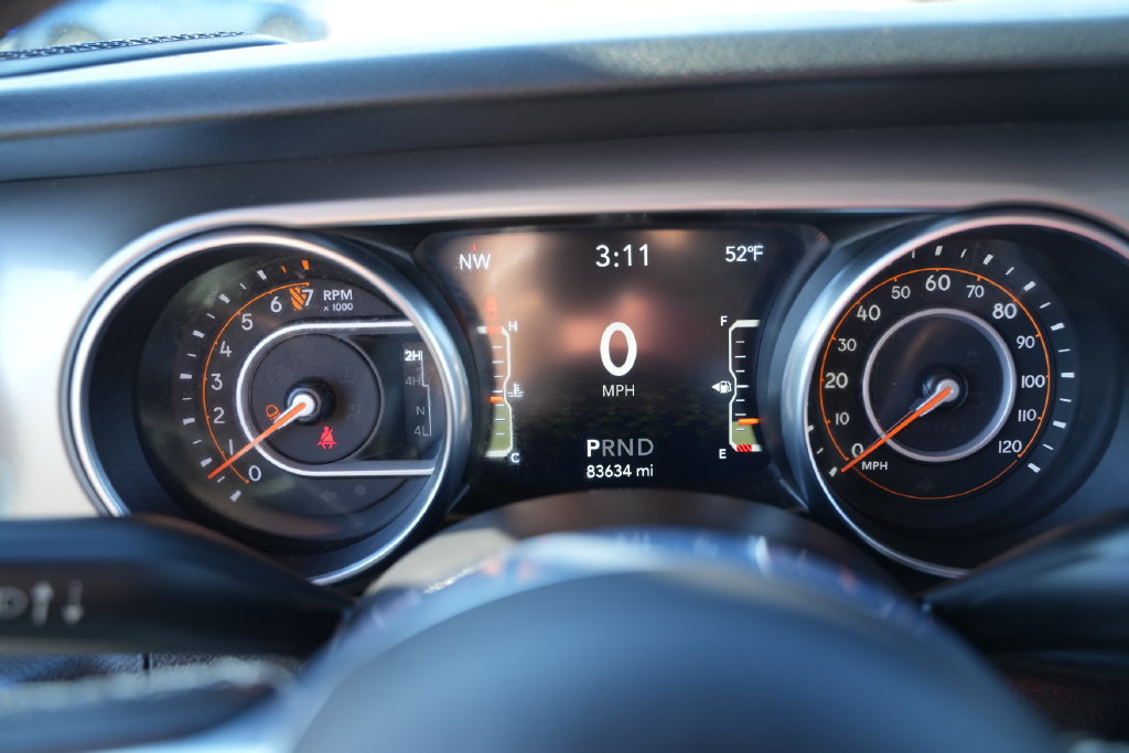 Used 2020 Jeep Gladiator Overland AWD/4WD image 29
