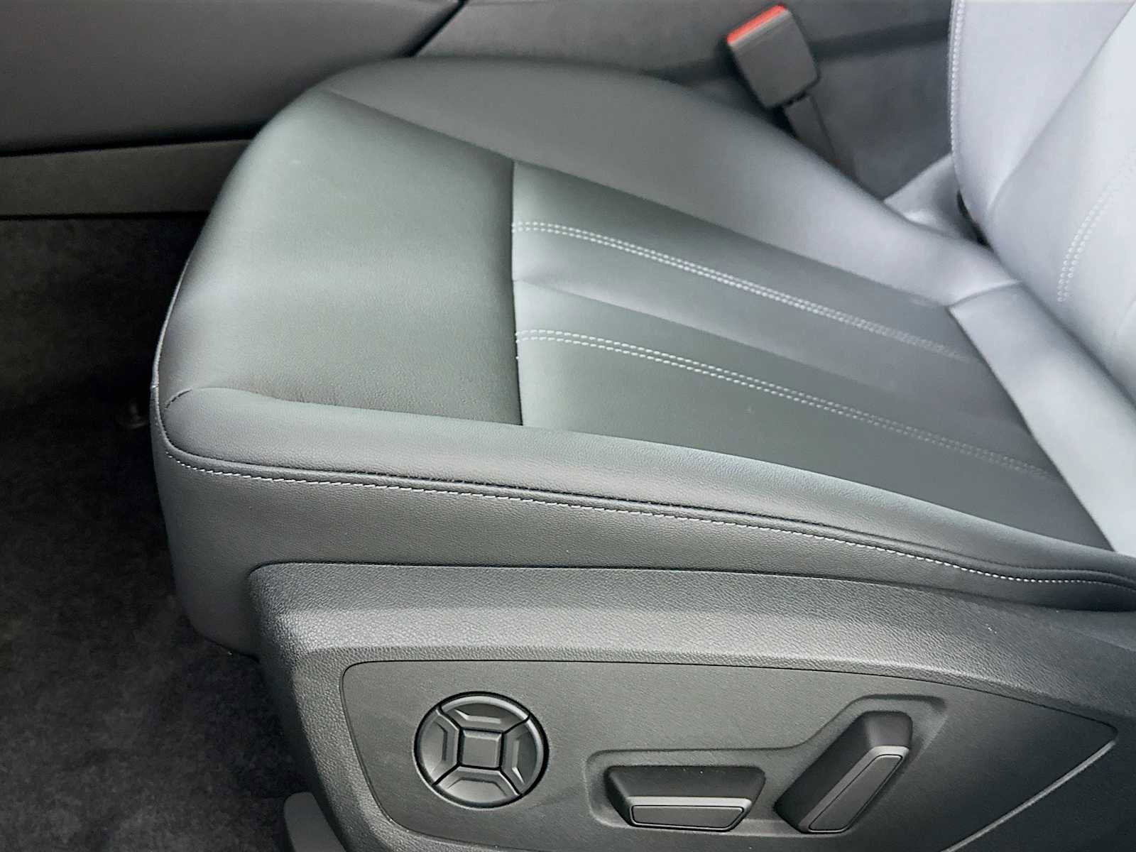 New 2025 Audi A5 2.0T Premium image 17