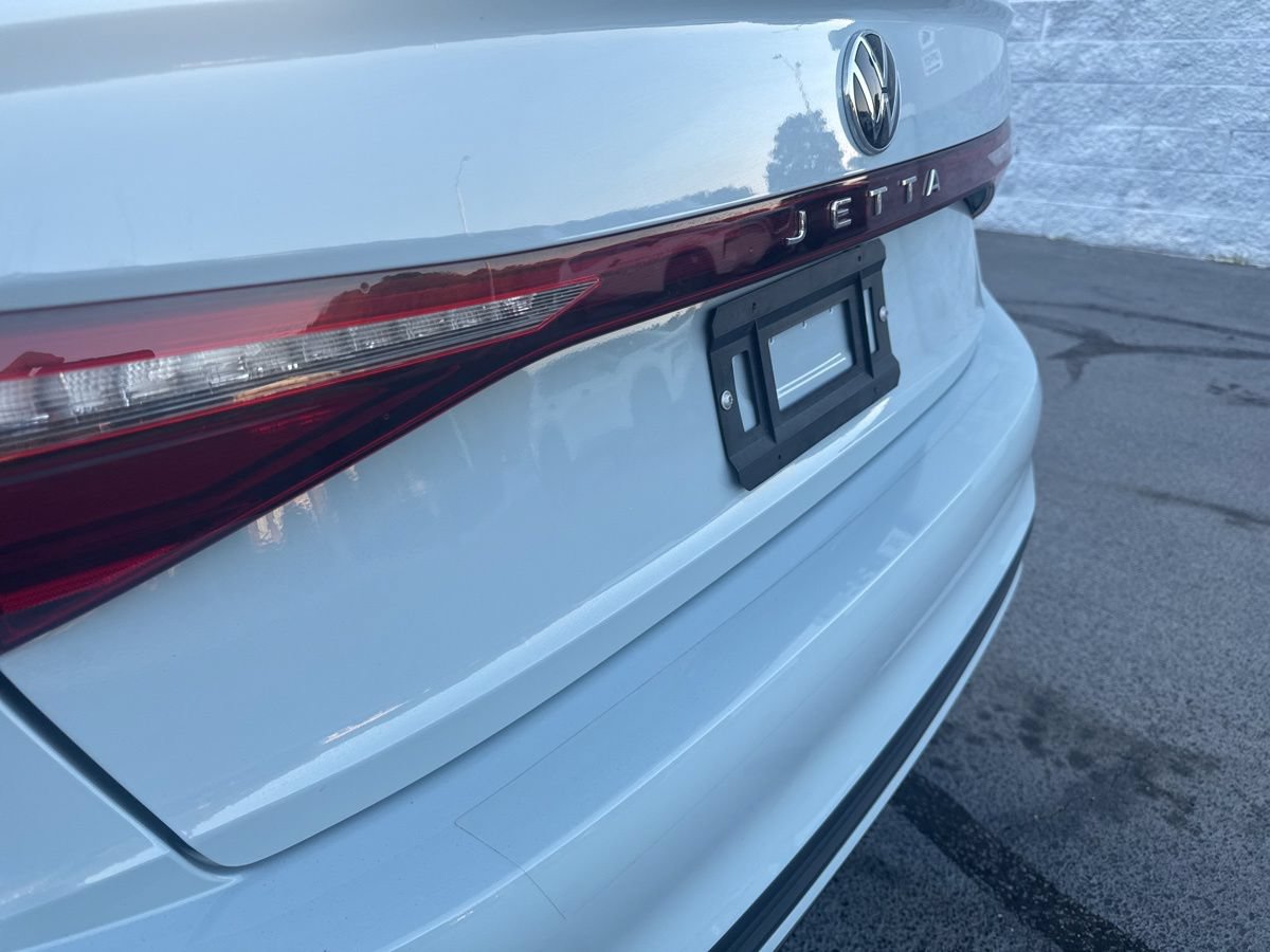 Used 2025 Volkswagen Jetta Sport FWD image 11