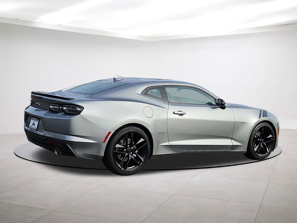 Used 2023 Chevrolet Camaro LT w/ RS Package image 7