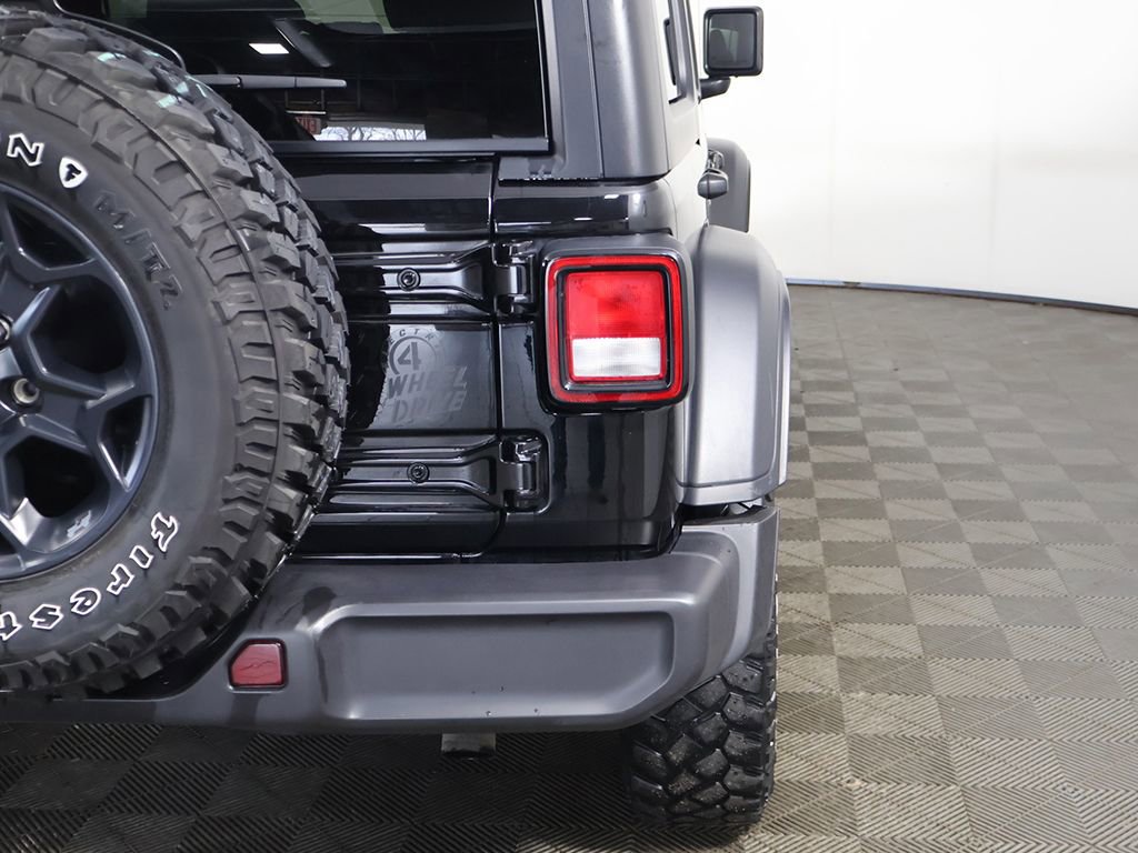 Used 2023 Jeep Wrangler Unlimited w/ Cold Weather Group image 13