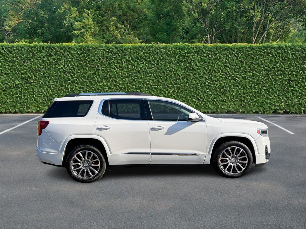 Used 2021 GMC Acadia Denali w/ Denali Ultimate Package AWD/4WD image 2