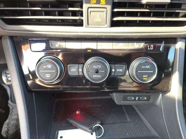 Used 2023 Volkswagen Jetta GLI Autobahn image 18