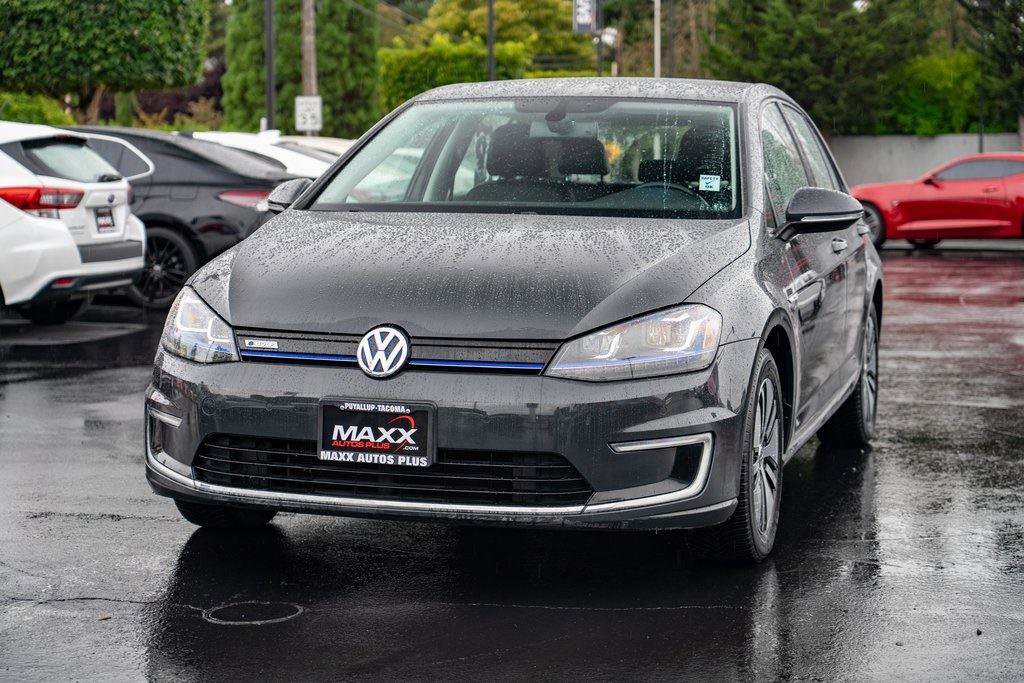 Used 2016 Volkswagen e-Golf SEL Premium image 4