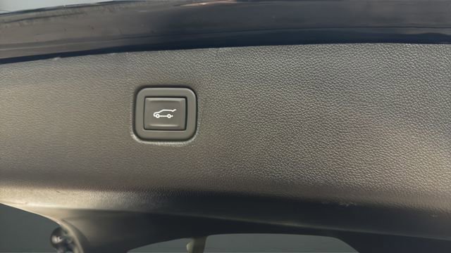 Used 2024 Chevrolet Blazer LT w/ Convenience Package image 27