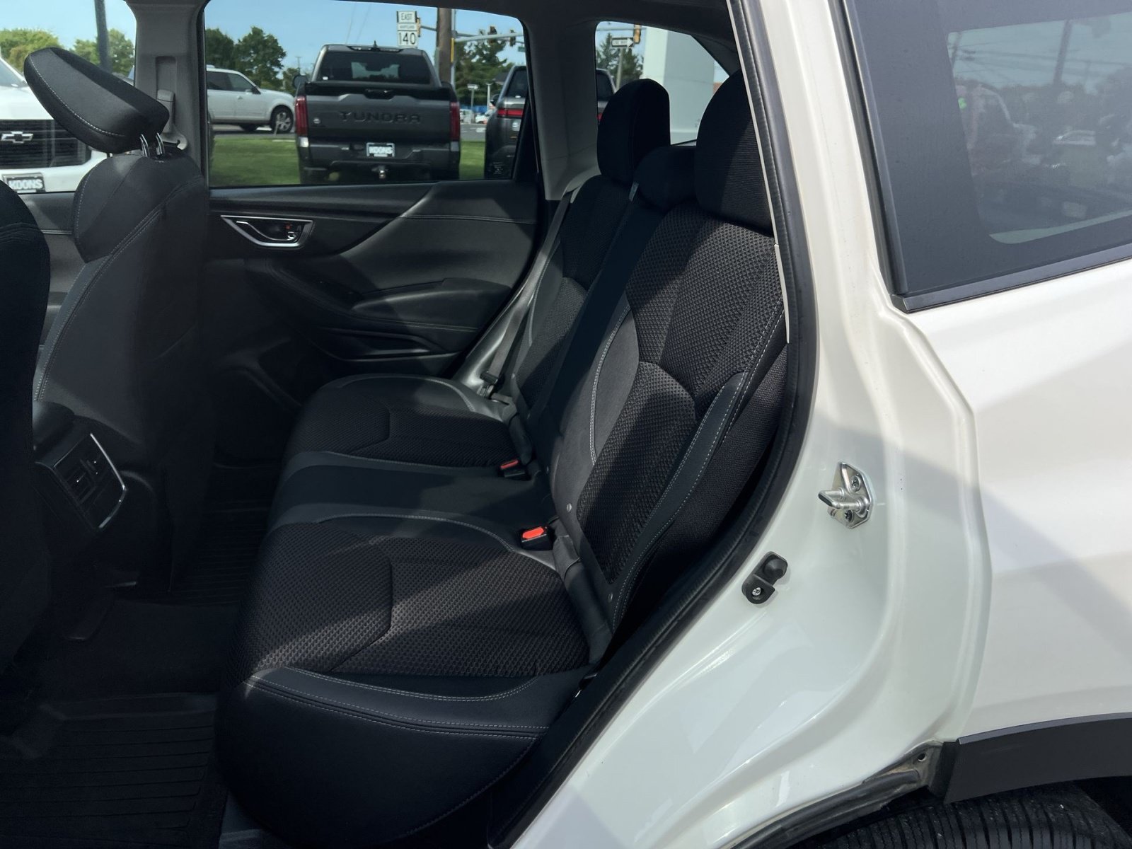 Used 2022 Subaru Forester Premium AWD/4WD image 24