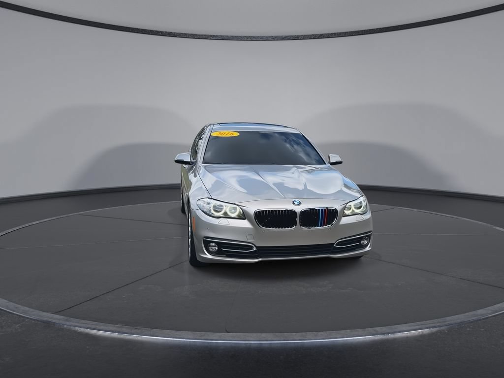 Used 2016 BMW 528i Sedan RWD image 3