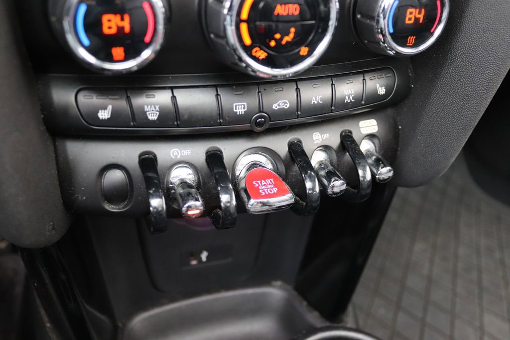 Used 2019 MINI Cooper S w/ Premium Package image 11