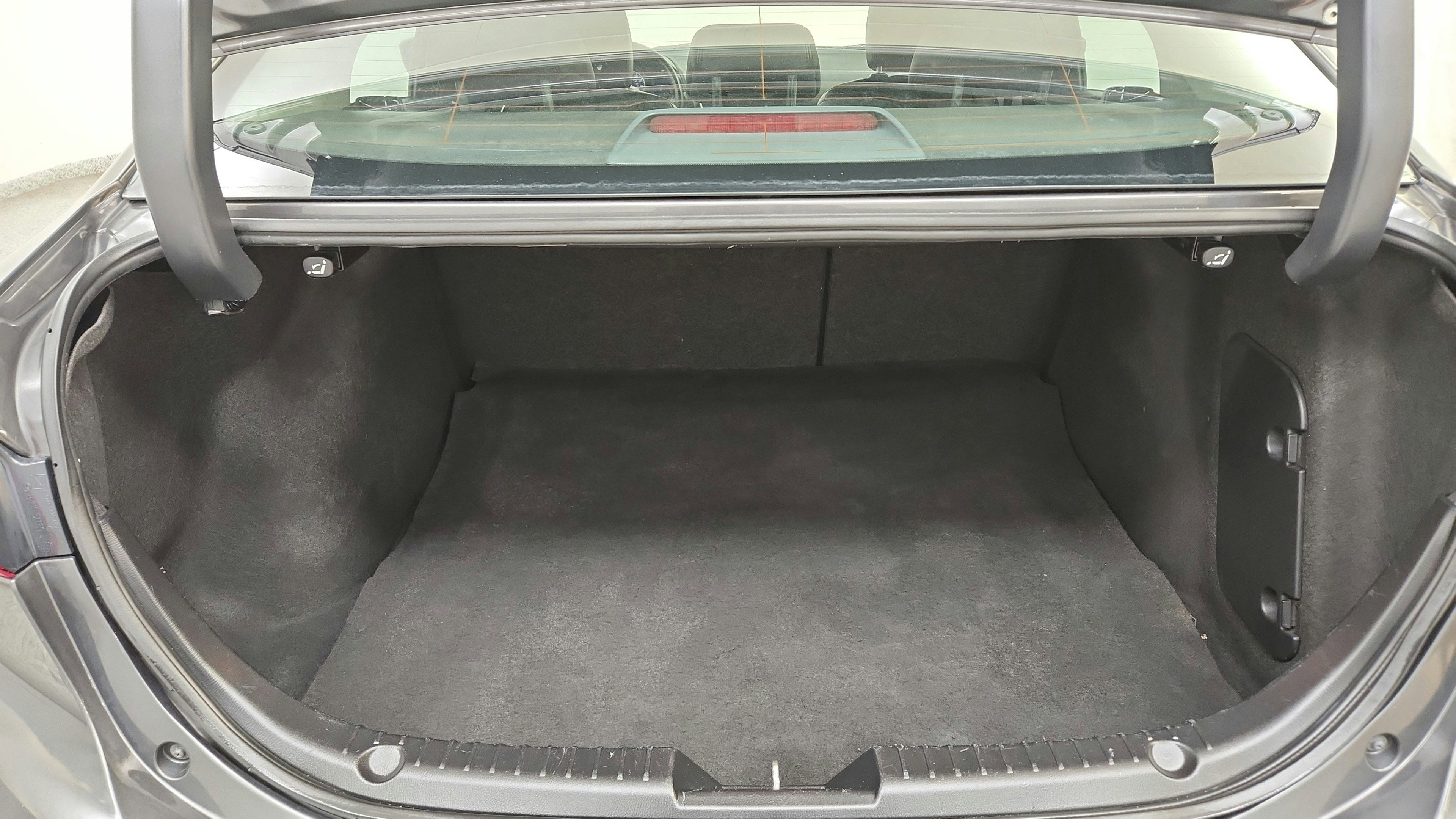 Used 2018 MAZDA MAZDA3 Touring FWD image 28