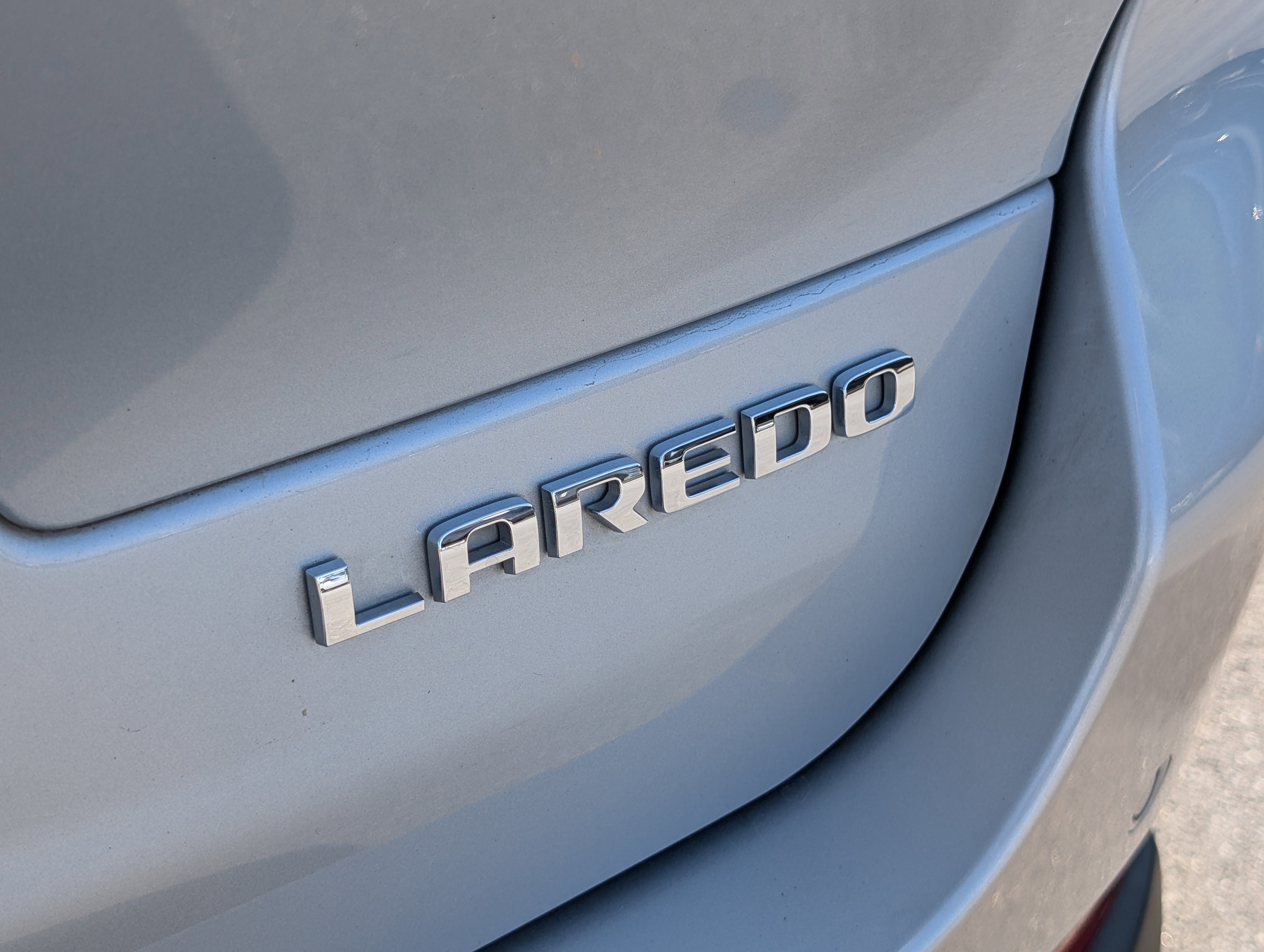 Used 2023 Jeep Grand Cherokee L Laredo RWD image 10