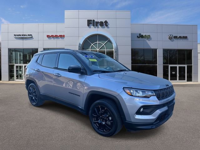 Used 2022 Jeep Compass Altitude image 1