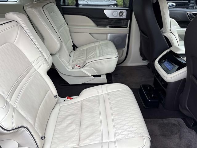 Certified 2022 Lincoln Navigator Black Label image 22