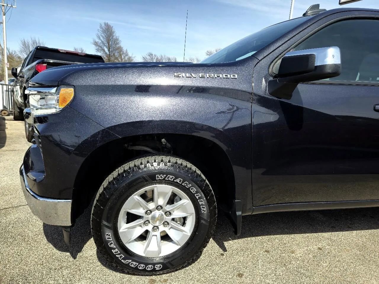 Used 2023 Chevrolet Silverado 1500 LT w/ Protection Package image 15