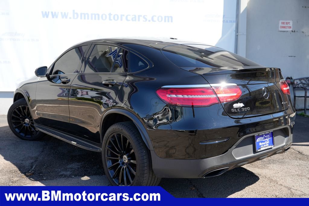 Used 2018 Mercedes-Benz GLC 300 4MATIC Coupe image 4
