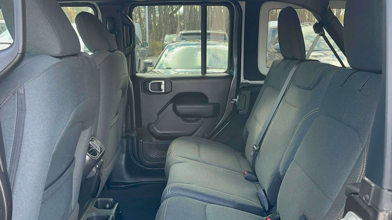 Used 2024 Jeep Wrangler Unlimited Sport image 9