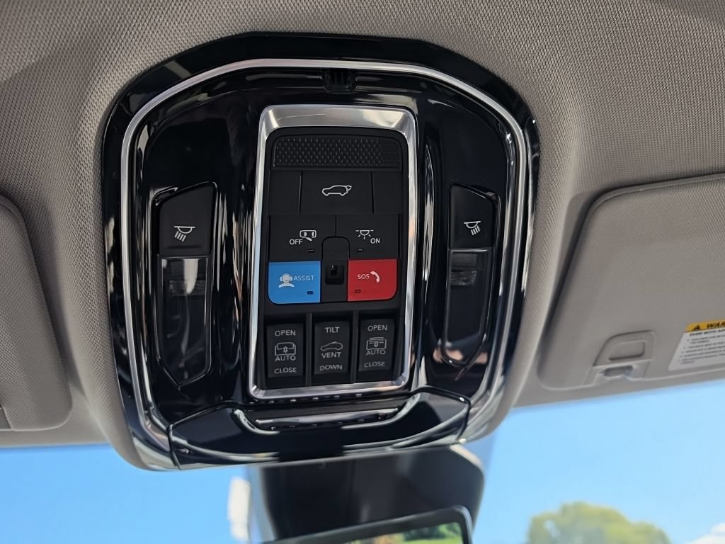 Used 2022 Jeep Grand Cherokee Summit w/ Adv Protech Group IV AWD/4WD image 29