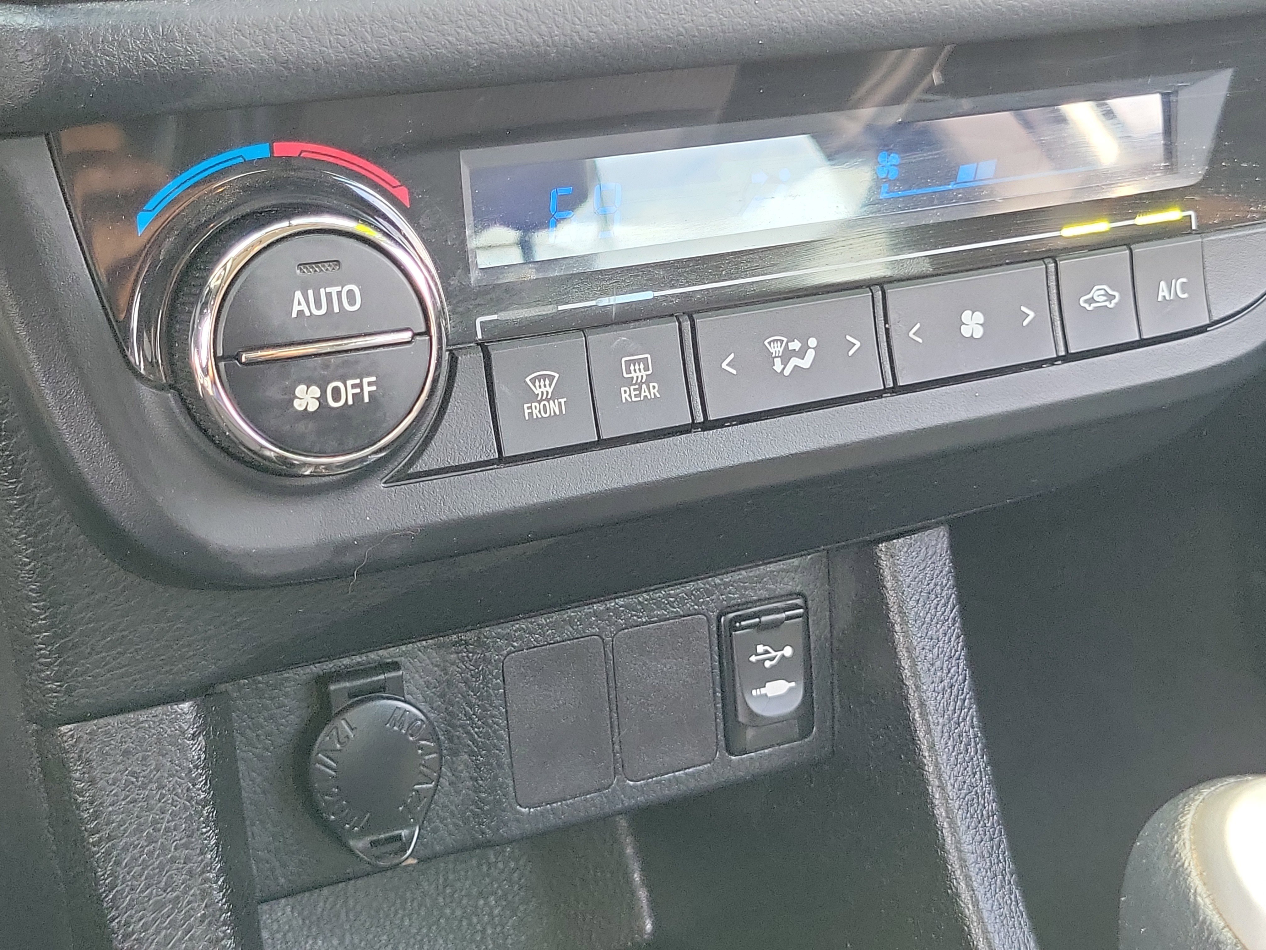 Used 2015 Toyota Corolla S image 15