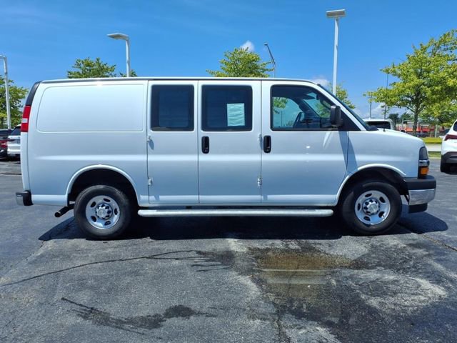 Used 2023 Chevrolet Express 2500 w/ Driver Convenience Package image 5