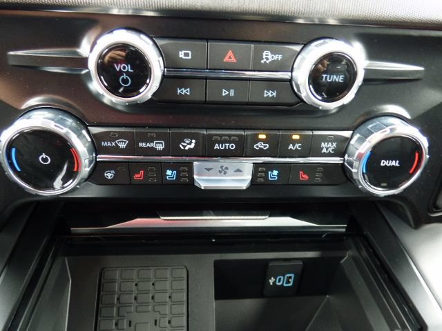 New 2026 Ford F250 Platinum AWD/4WD image 31