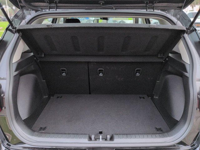 Used 2026 Hyundai Venue SEL FWD image 12
