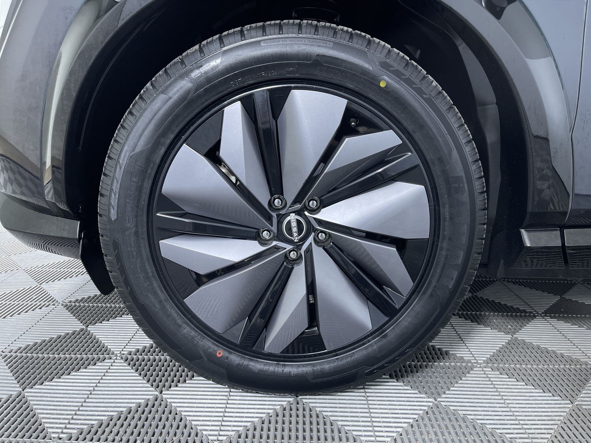 Certified 2024 Nissan Ariya AWD image 26