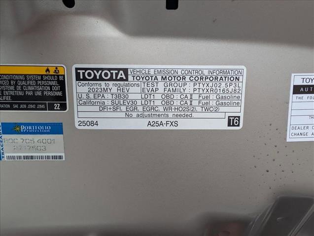 Certified 2023 Toyota Venza XLE image 20