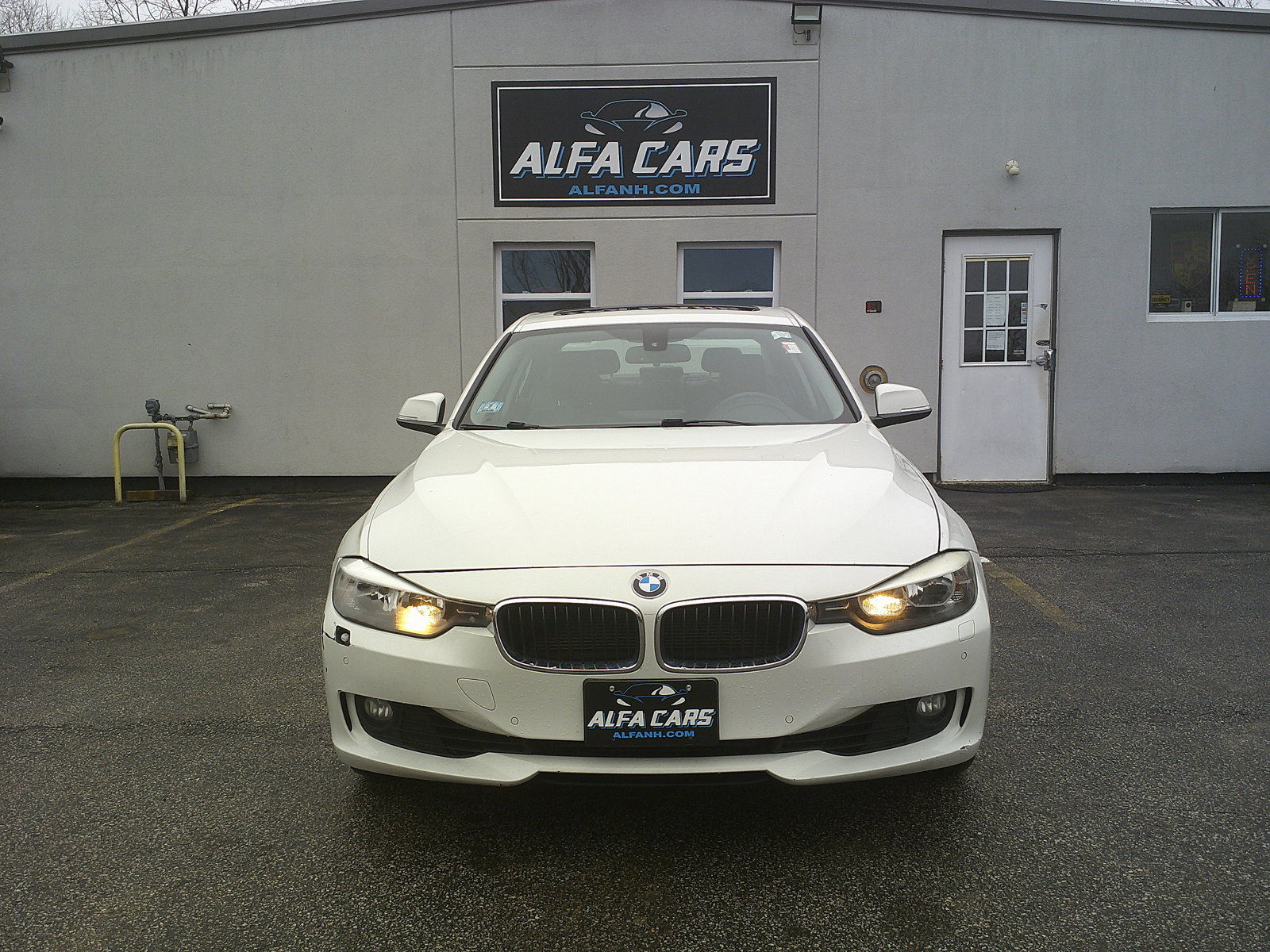 Used 2014 BMW 328i xDrive Sedan image 2