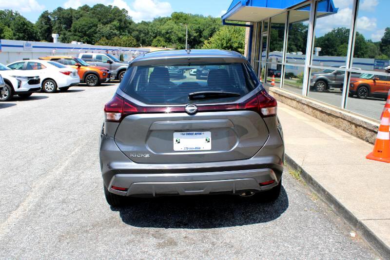 Used 2023 Nissan Kicks S FWD image 5
