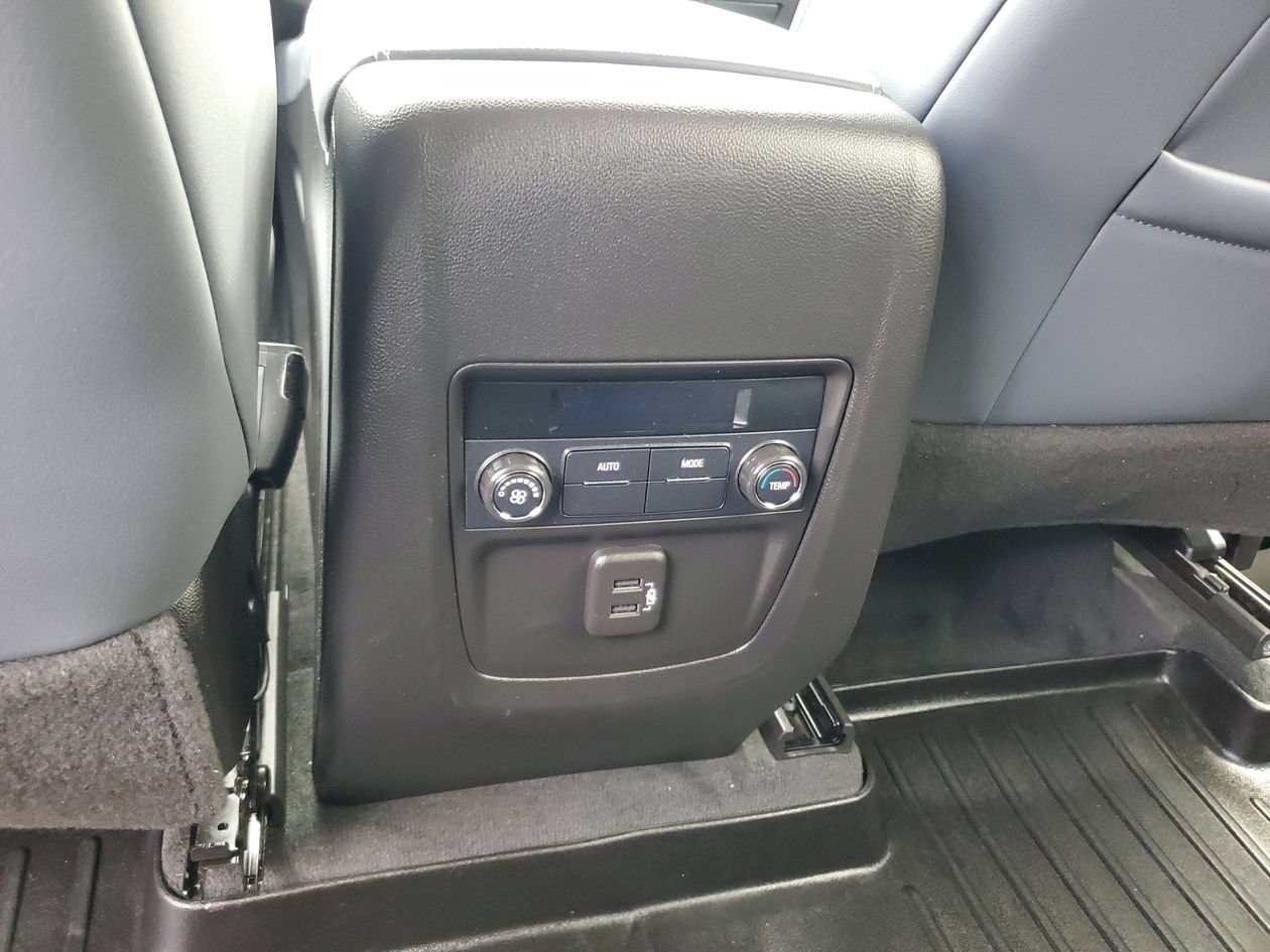 Used 2021 Buick Enclave Essence FWD image 14
