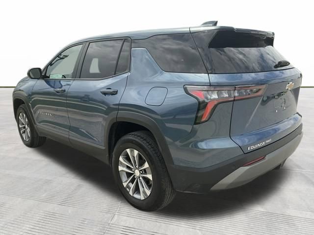 Used 2026 Chevrolet Equinox LT w/ Convenience Package II AWD/4WD image 4