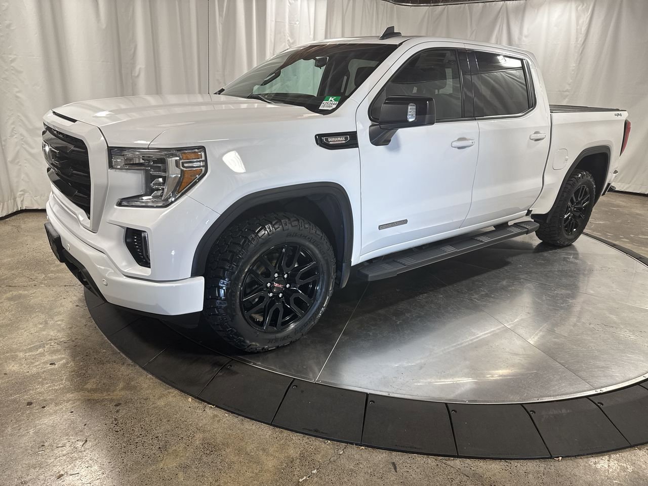 Used 2020 GMC Sierra 1500 Elevation w/ Elevation Value Package image 1