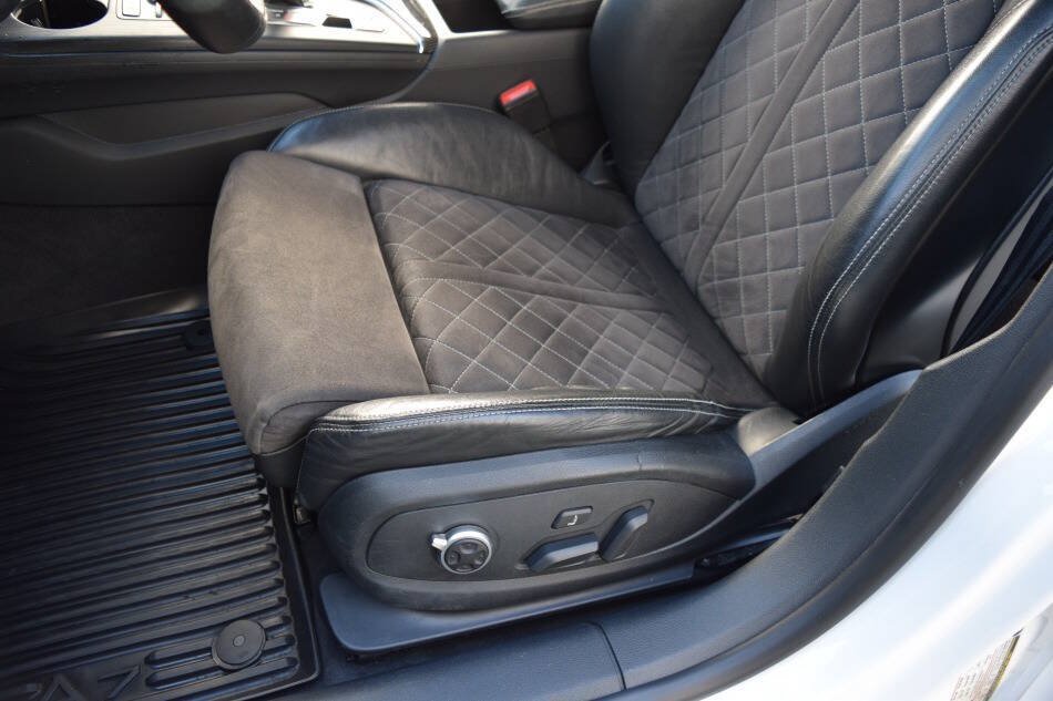 Used 2018 Audi S5 Premium Plus w/ Navigation Package AWD/4WD image 40