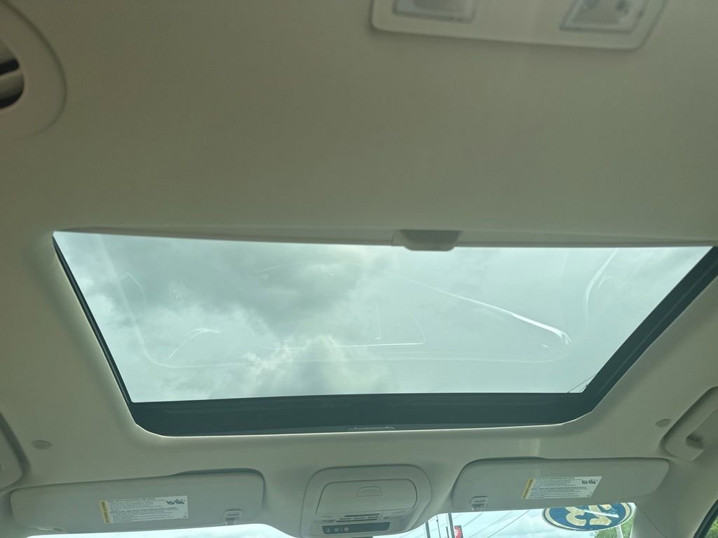 Used 2023 Buick Enclave Essence w/ Experience Buick Package image 15