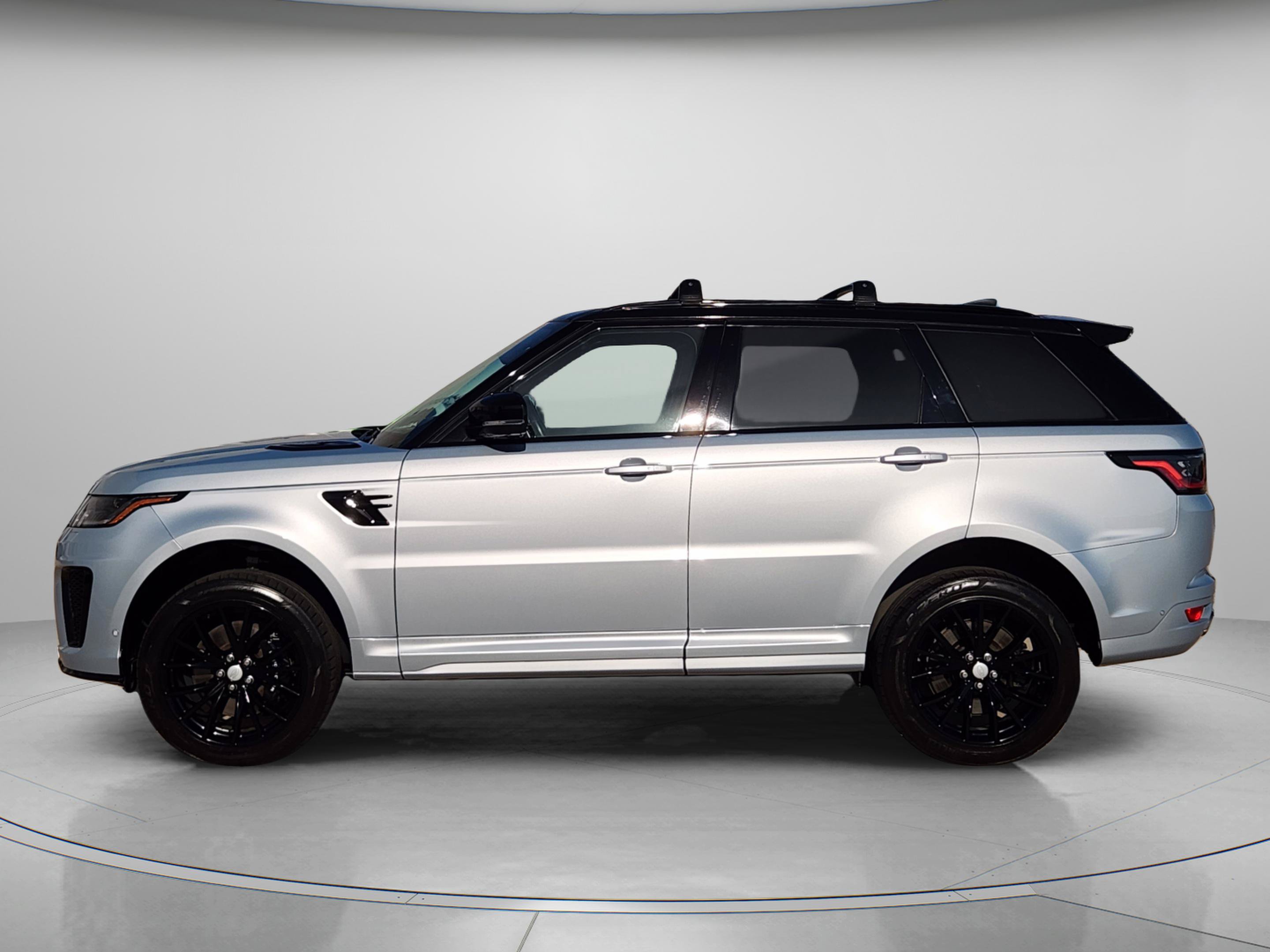 Certified 2022 Land Rover Range Rover Sport SVR AWD/4WD image 2