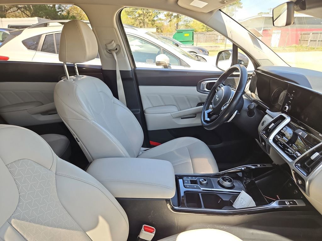 Used 2022 Kia Sorento SX image 10