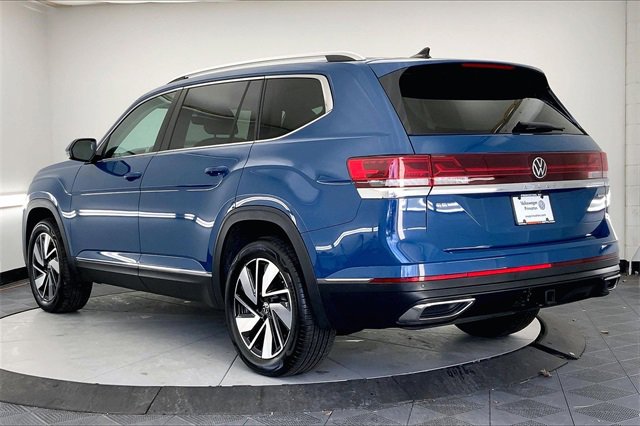 Used 2025 Volkswagen Atlas SEL image 12