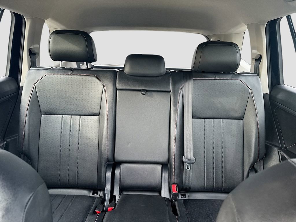 Used 2024 Volkswagen Tiguan SE image 24
