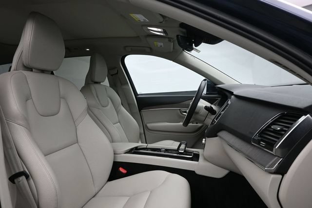 Used 2023 Volvo XC90 B6 Plus w/ Protection Package AWD/4WD image 33