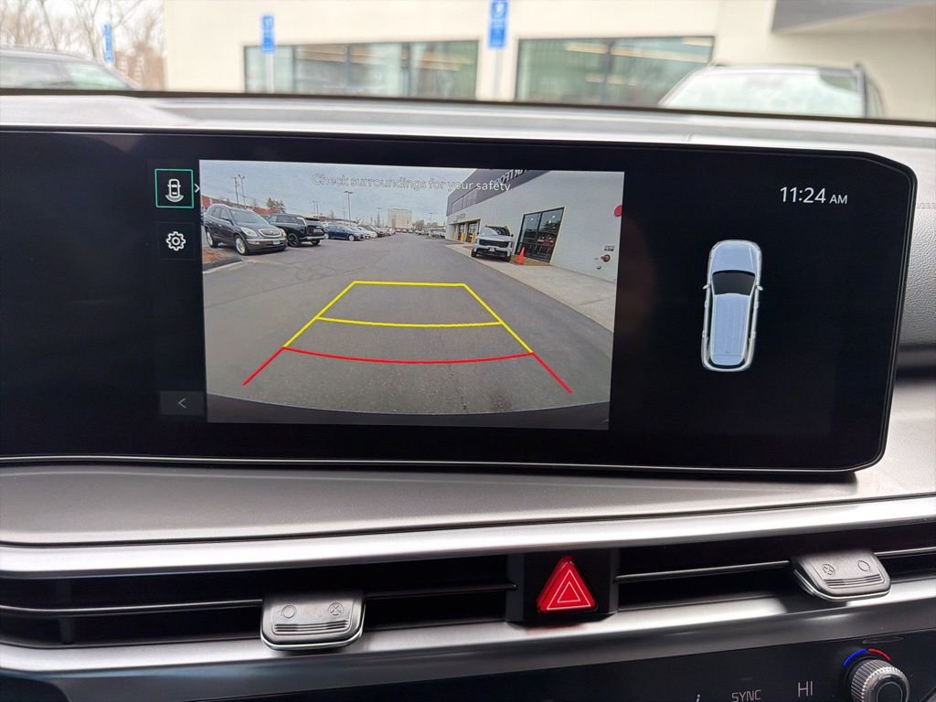 Used 2025 Kia Sorento S image 33