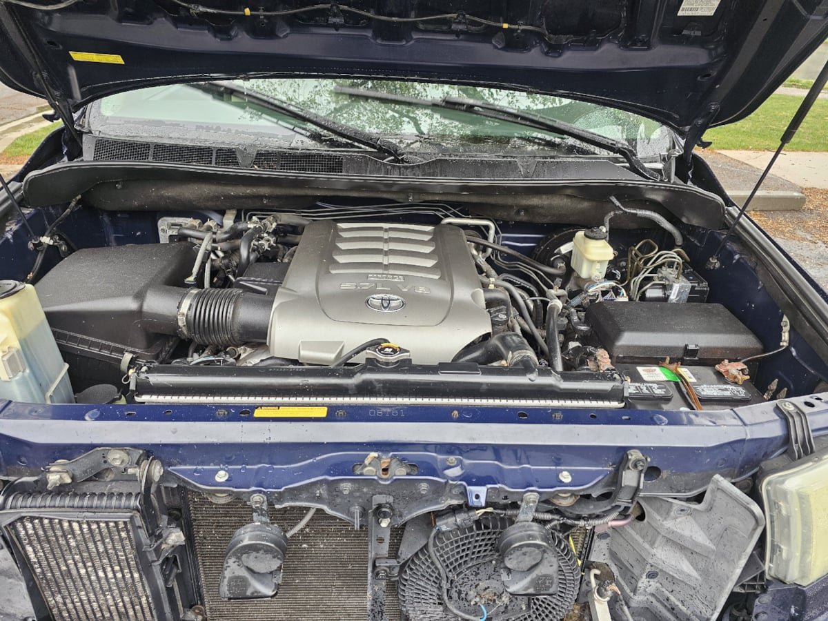 Used 2008 Toyota Sequoia SR5 w/ Towing Pkg AWD/4WD image 54