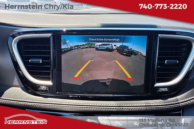 New 2027 Chrysler Pacifica Select FWD image 18