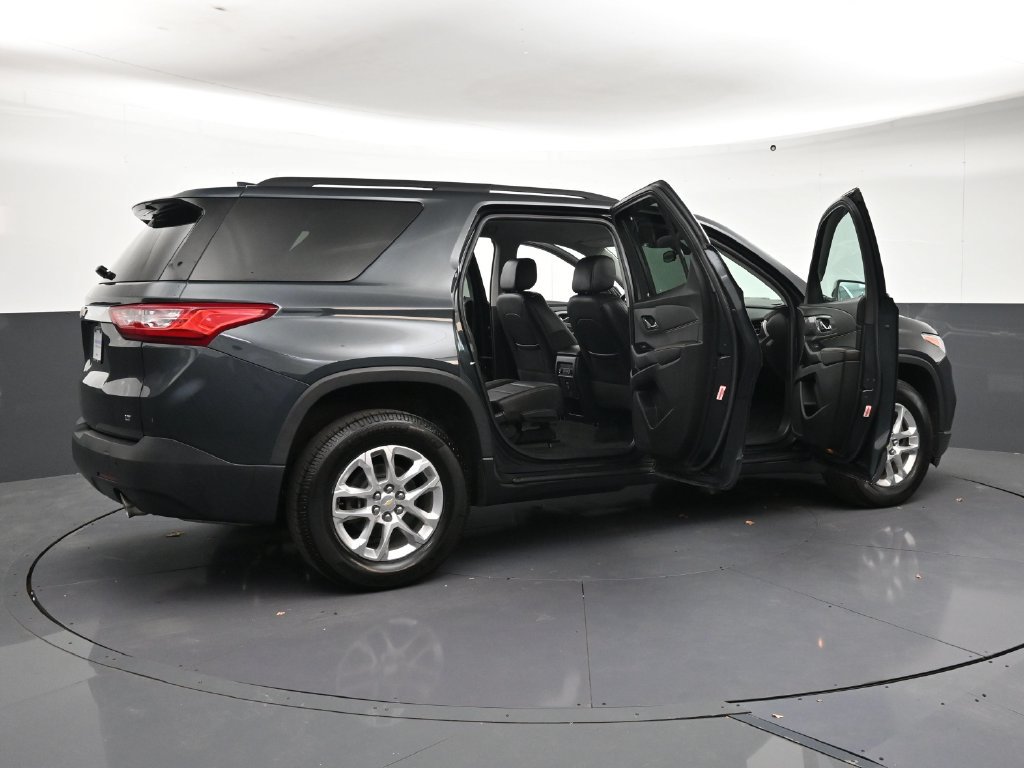 Used 2020 Chevrolet Traverse LT AWD/4WD image 32