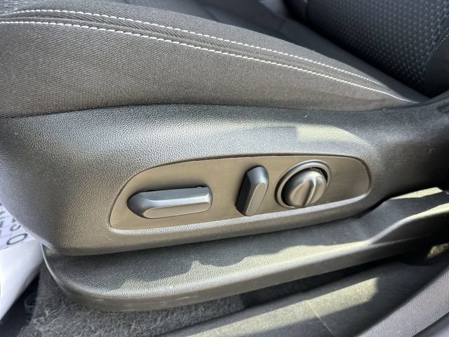 Used 2022 GMC Terrain SLE w/ Driver Convenience Package AWD/4WD image 19