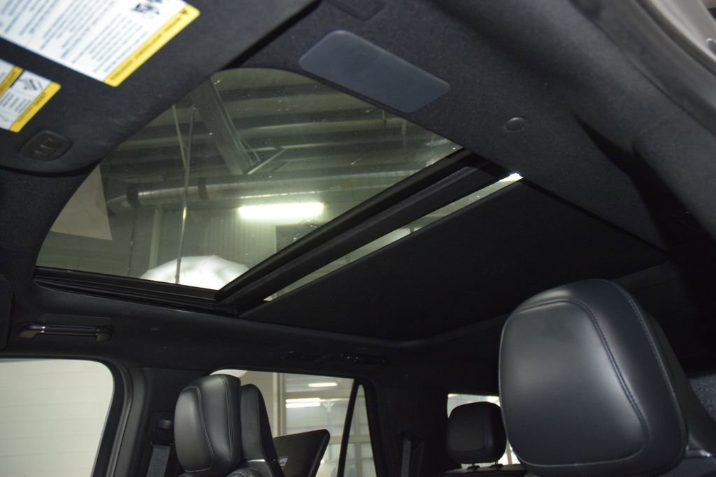 Used 2022 Lincoln Navigator Reserve AWD/4WD image 49