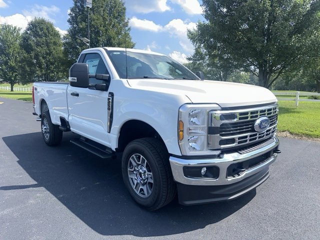 New 2025 Ford F250 XLT image 18
