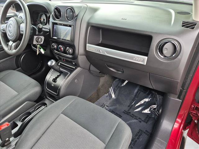 Used 2014 Jeep Compass Sport AWD/4WD image 27