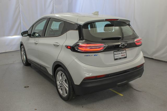 Used 2023 Chevrolet Bolt LT w/ Driver Confidence Package FWD image 9
