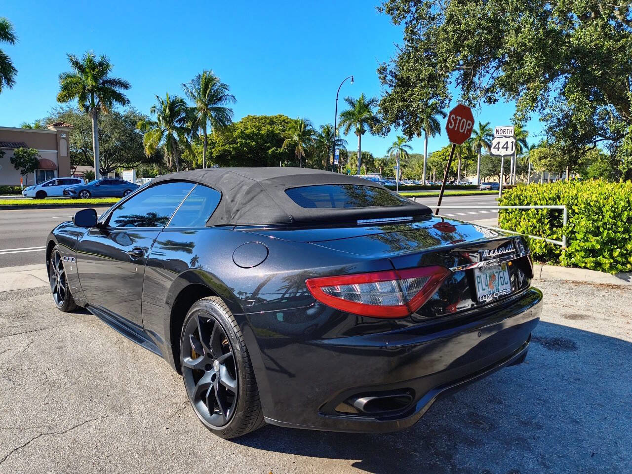 Used 2015 Maserati GranTurismo Sport RWD image 22