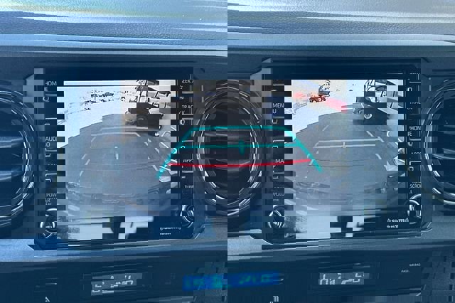 Used 2021 Toyota Tacoma TRD Sport w/ Technology Package image 21