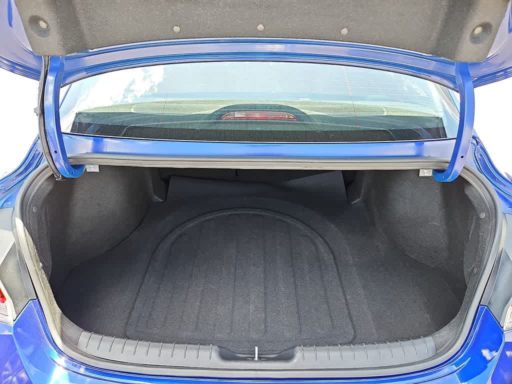 Used 2025 Hyundai Elantra Limited FWD image 31